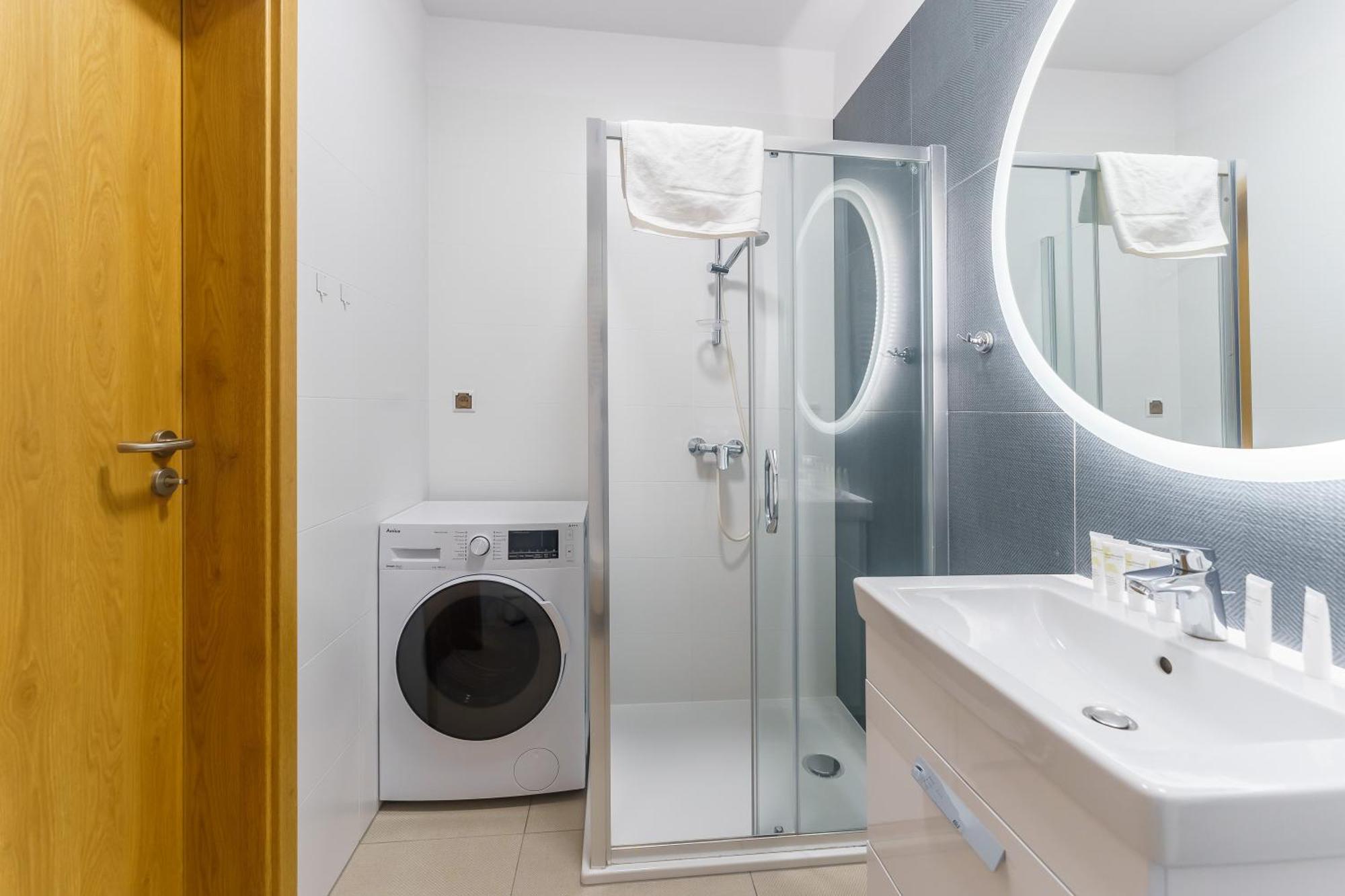 Aquamarina Prima Deluxe Studios With Sea View By Noclegi Renters Miedzyzdroje Exteriér fotografie